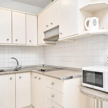 Apto 5 Almoraide Hotel apartamentowy 3*