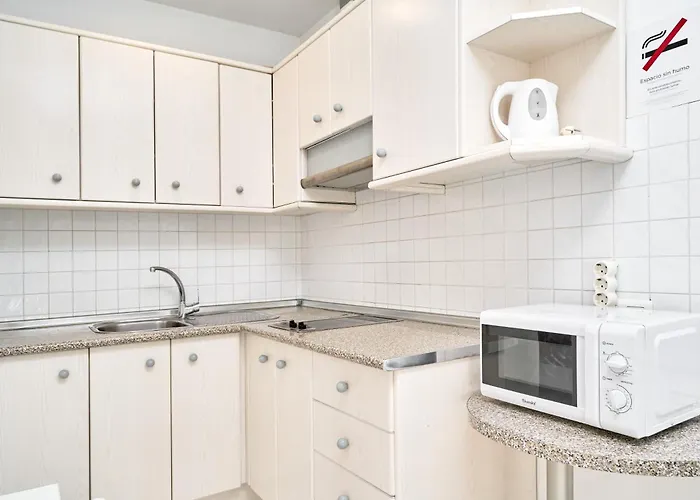 Apto 5 Almoraide Hotel apartamentowy 3*